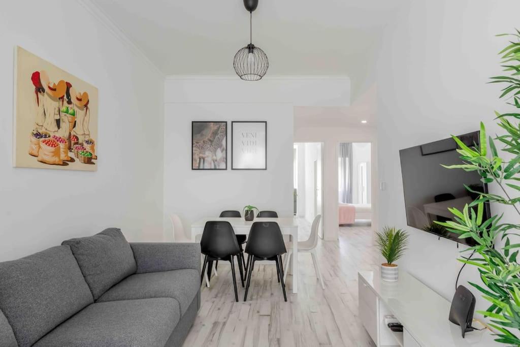 Lovely 3-Bedroom Condo W/ Free Parking On Premises كويلوز المظهر الخارجي الصورة