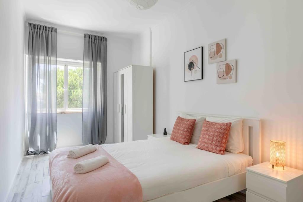 Lovely 3-Bedroom Condo W/ Free Parking On Premises كويلوز المظهر الخارجي الصورة