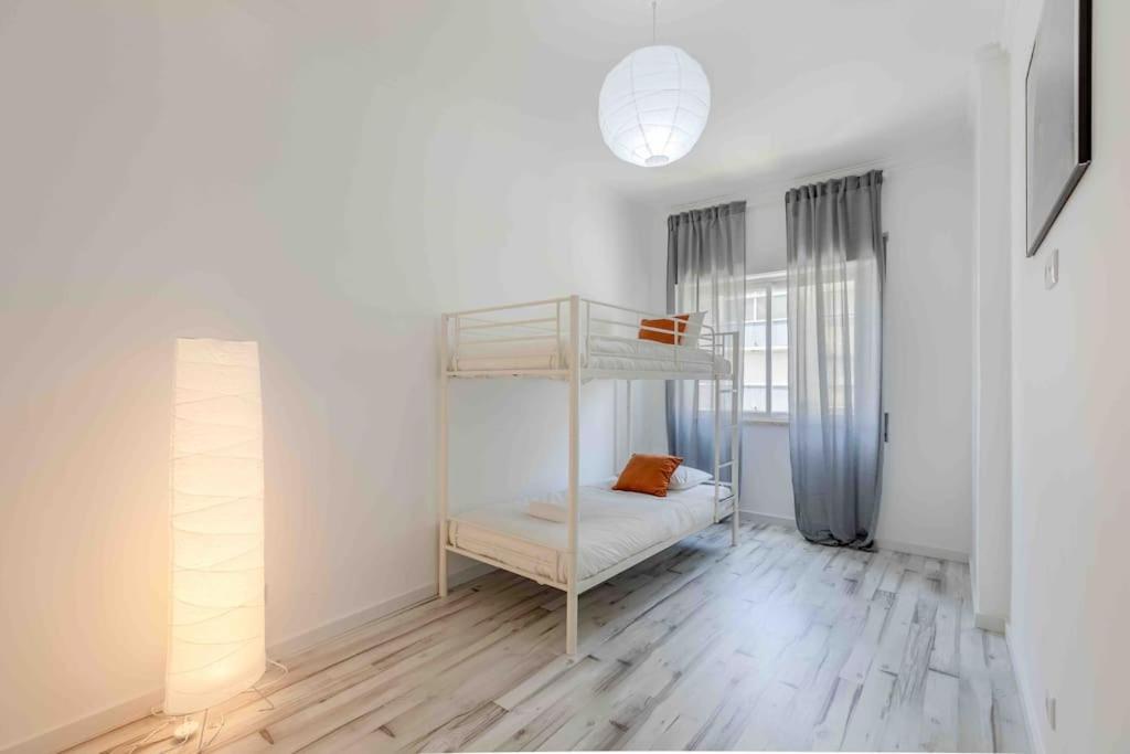 Lovely 3-Bedroom Condo W/ Free Parking On Premises كويلوز المظهر الخارجي الصورة